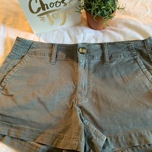American Eagle Army green shorts